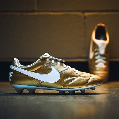 nike fußballschuhe weiß gold|nike schuh konfigurator.